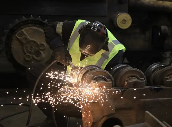 Precision metal cutting during scrap metal processing operation